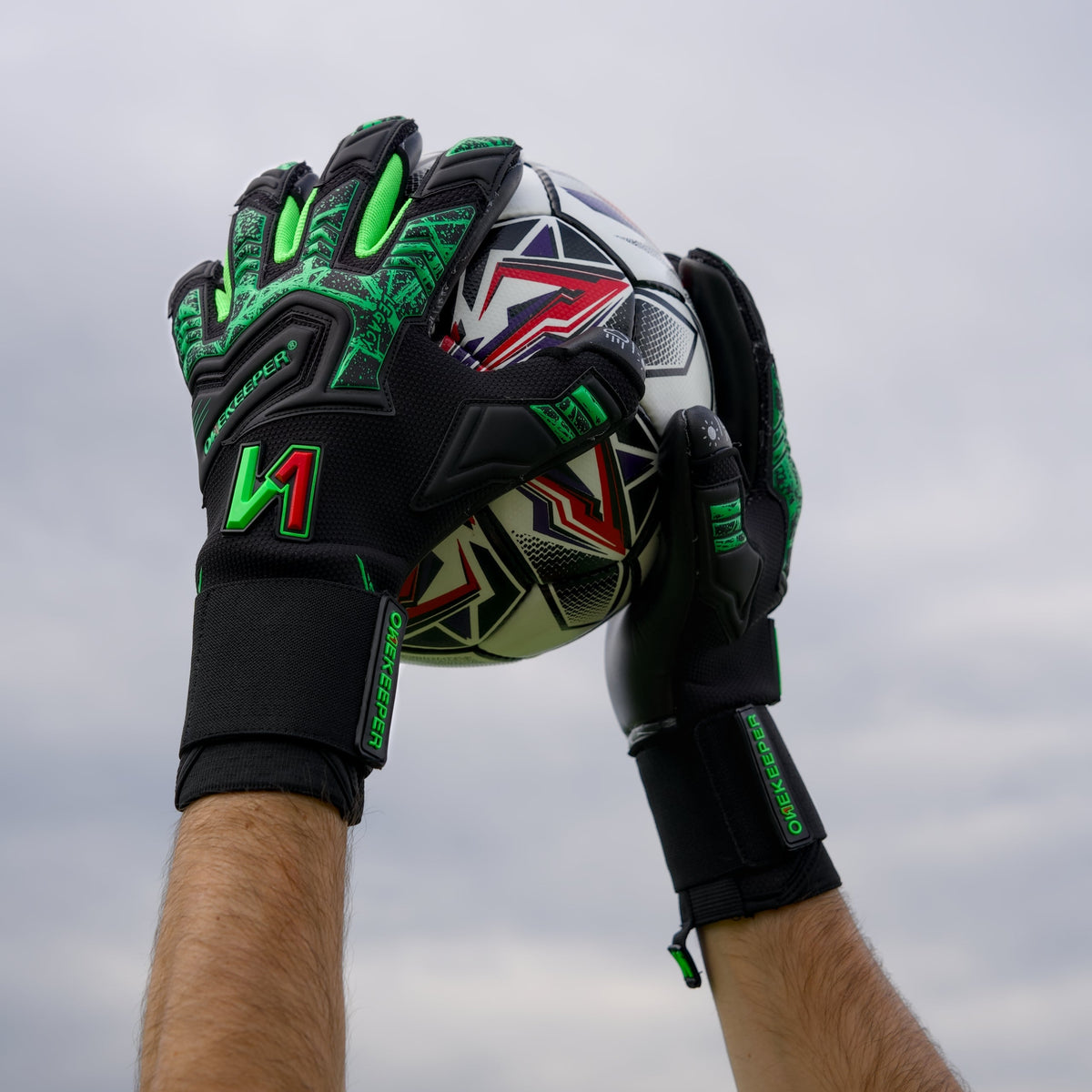 ONEKEEPER Legacy Dark Junior
